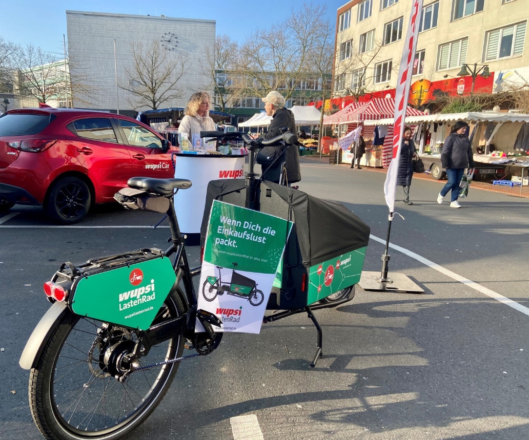„Wupsi“ informiert auf den Wochenmärkten in Leverkusen