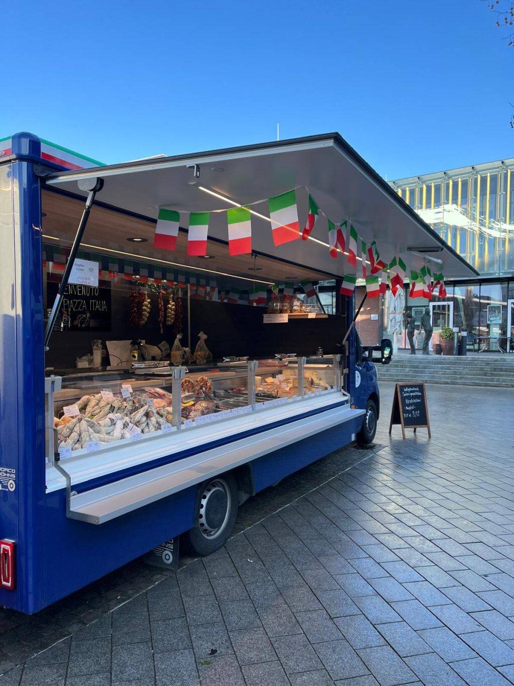 La dolce vita auf dem Wochenmarkt: Piazza Italia Bremen bringt italienisches Flair nach Osterholz-Scharmbeck