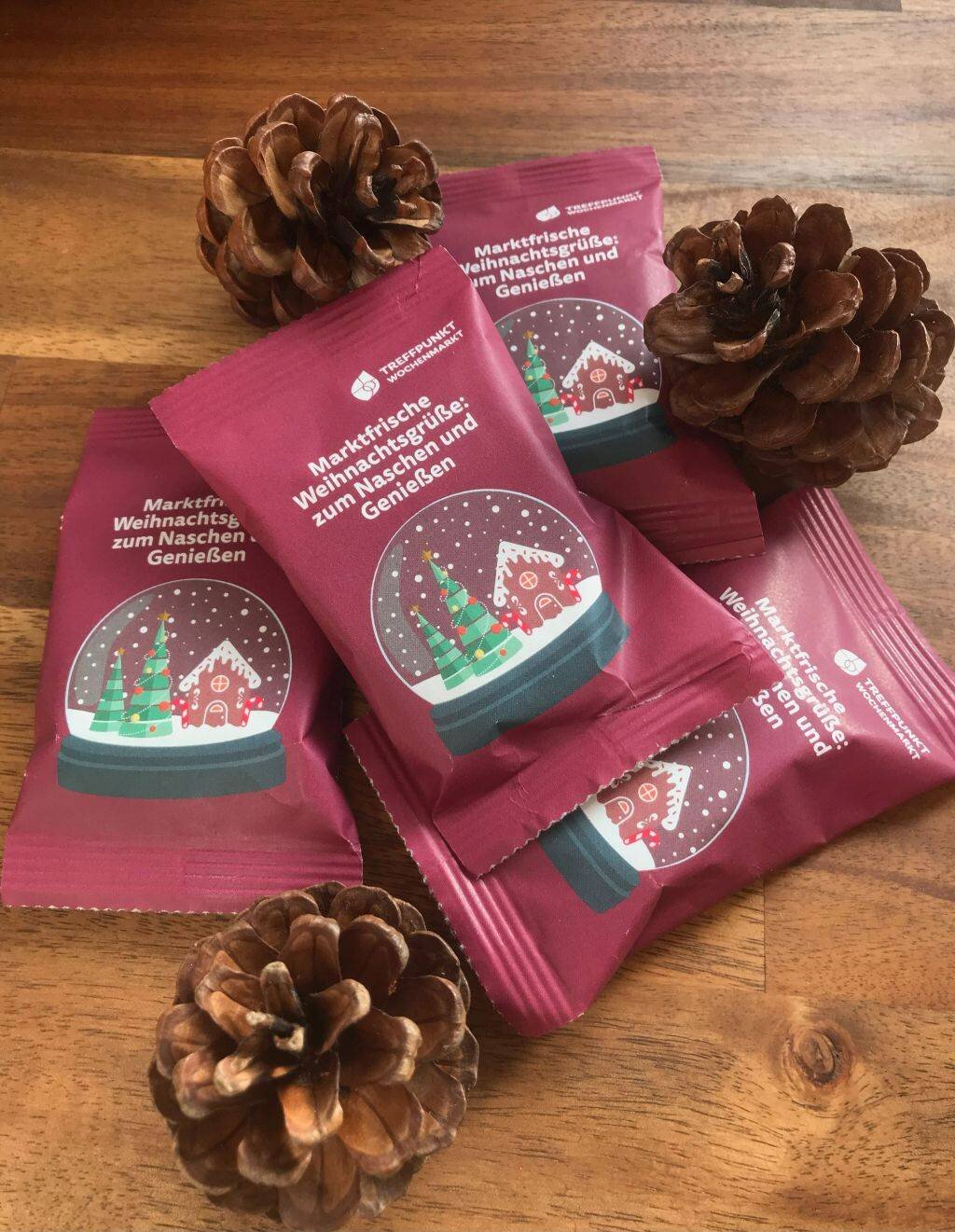 Weihnachten auf dem Wochenmarkt in Osterholz-Scharmbeck: Gratis Lebkuchen für die Marktgäste in der Woche vor Weihnachten