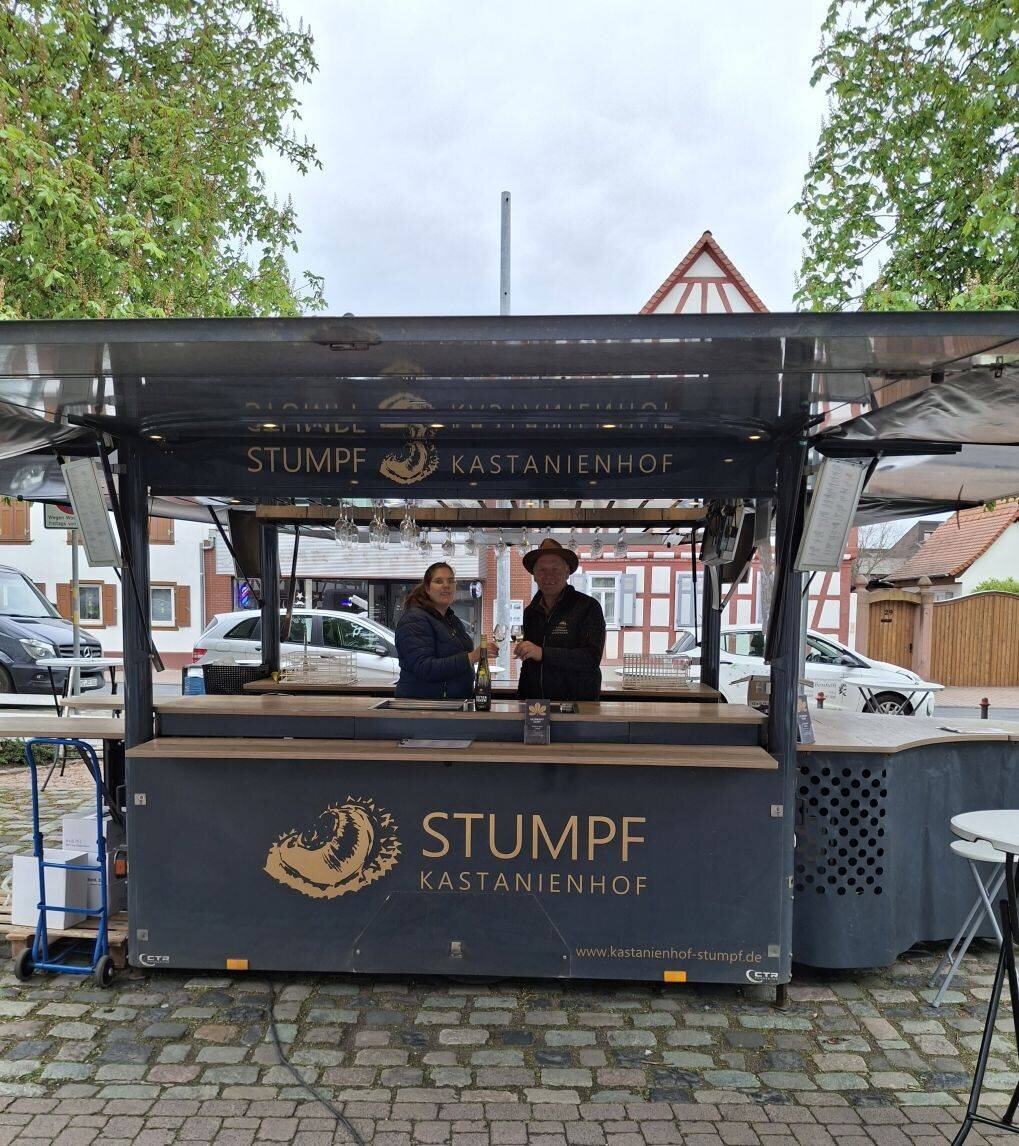 Neuer Weingenuss auf dem Wochenmarkt Trebur: Winzerfamilie Stumpf seit 10. April 2026 mit dabei