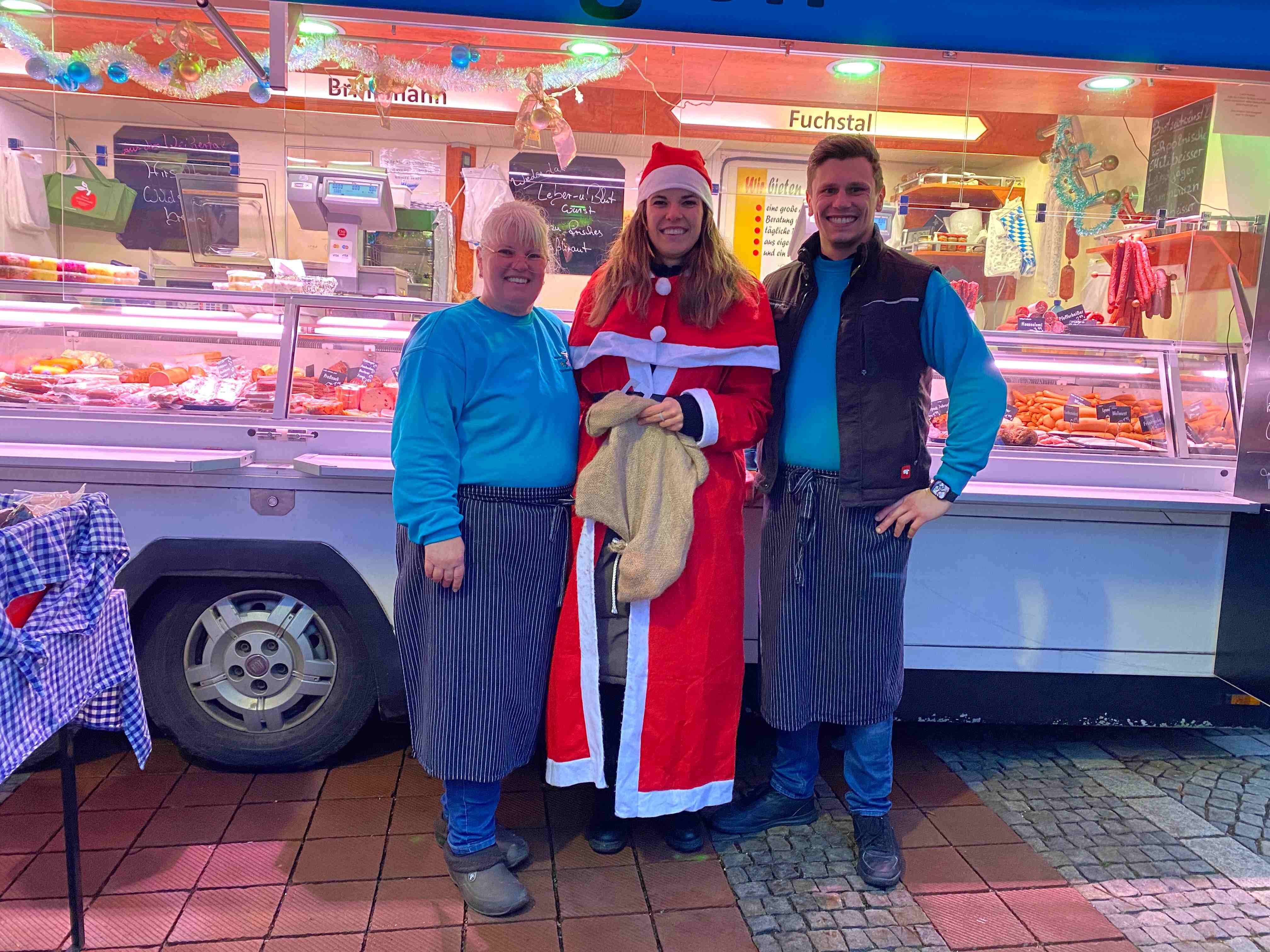 Nikolausüberraschung auf dem Wochenmarkt Pullach