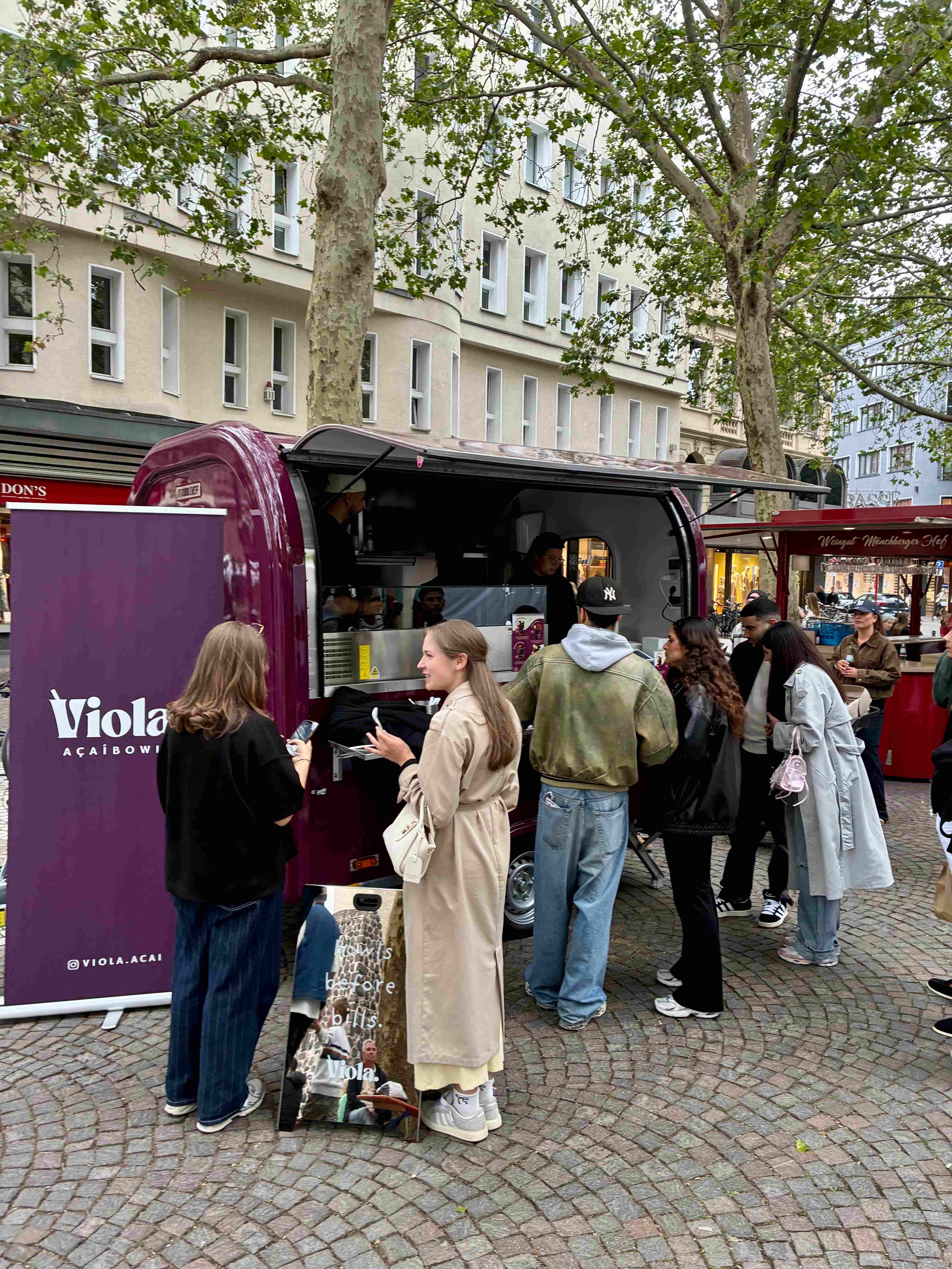 Neu auf dem Bonner Wochenmarkt: "Viola Açai" – der fruchtige Food-Trend aus Brasilien!