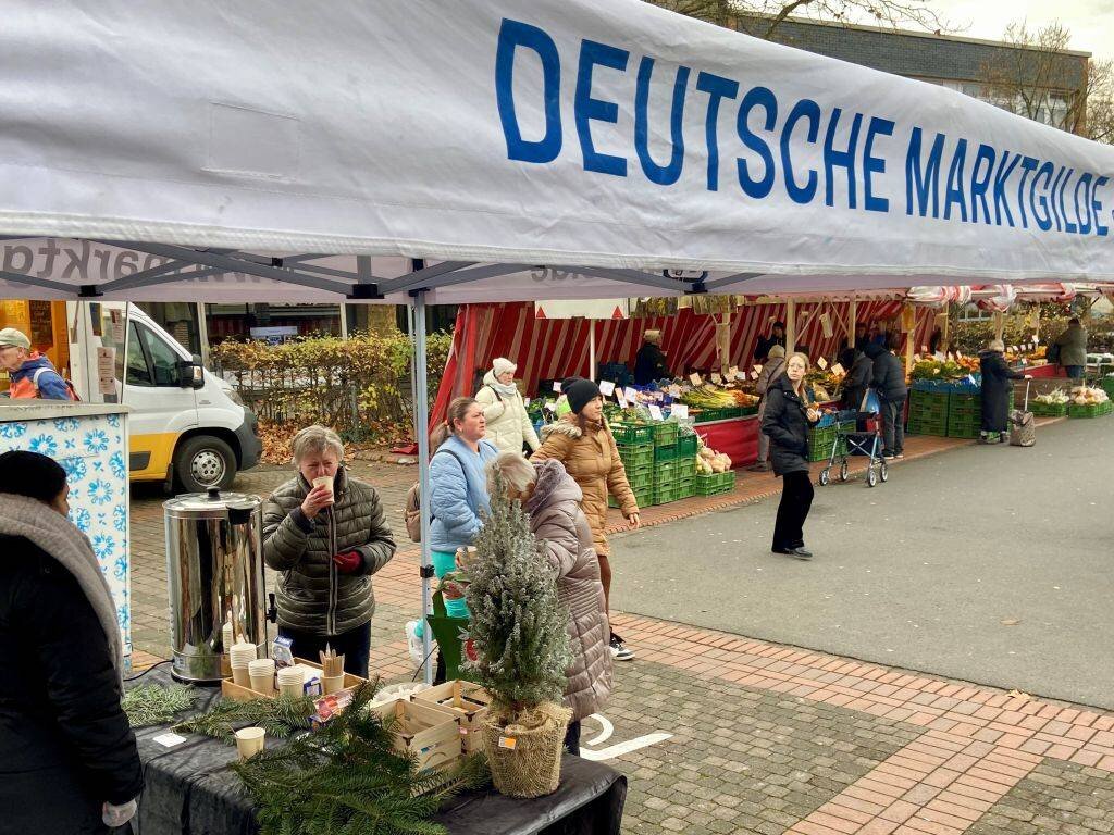  „Drink doch ene met“ – Dein Tee-Moment auf dem Opladener Wochenmarkt 