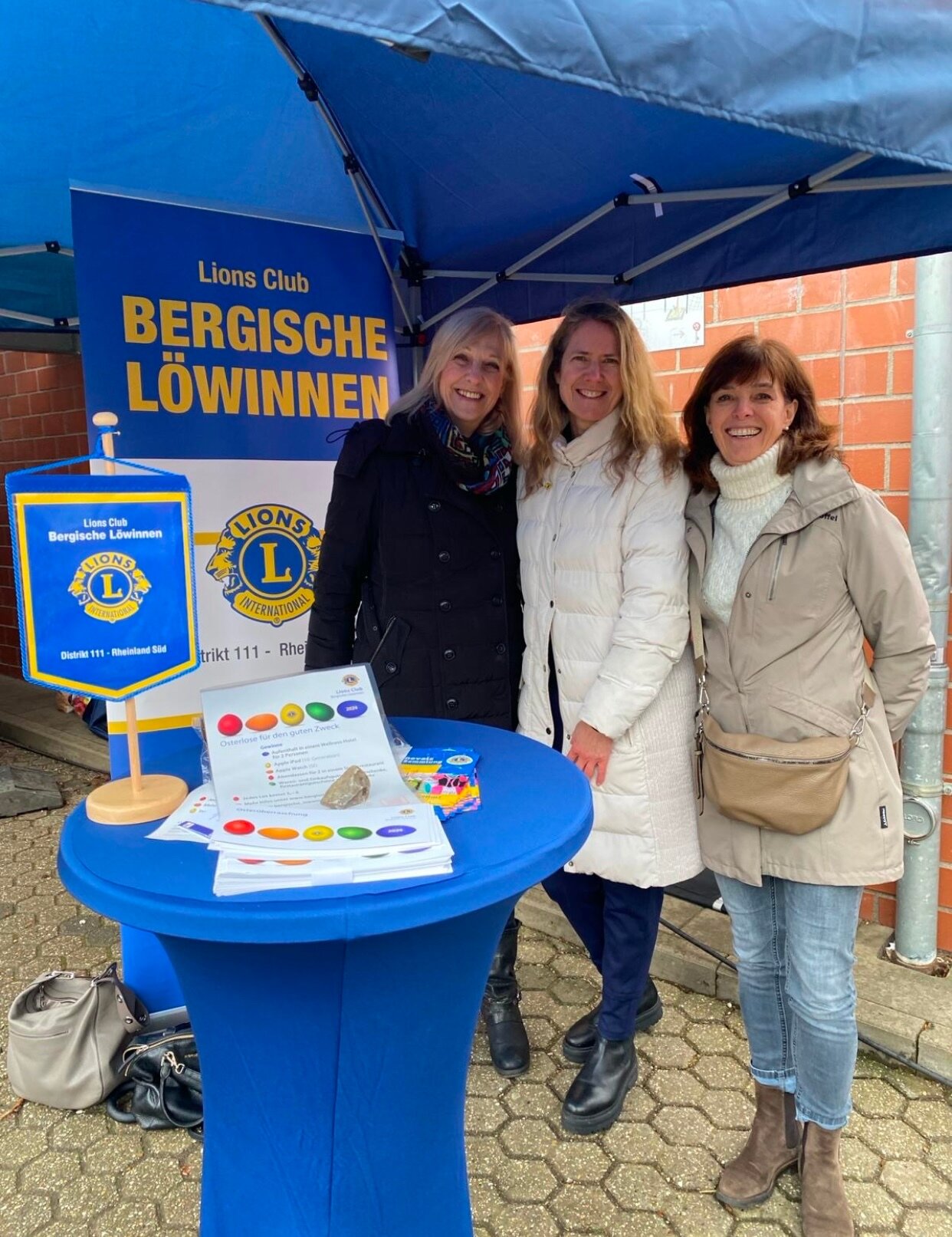 Osteraktion für den guten Zweck auf dem Wochenmarkt in Rösrath-Hoffnungsthal